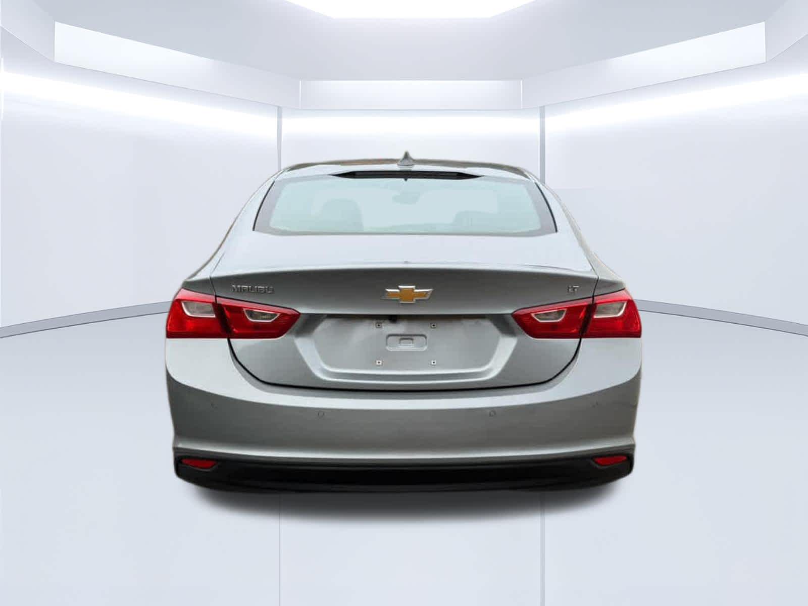 2024 Chevrolet Malibu photo 7 of 16