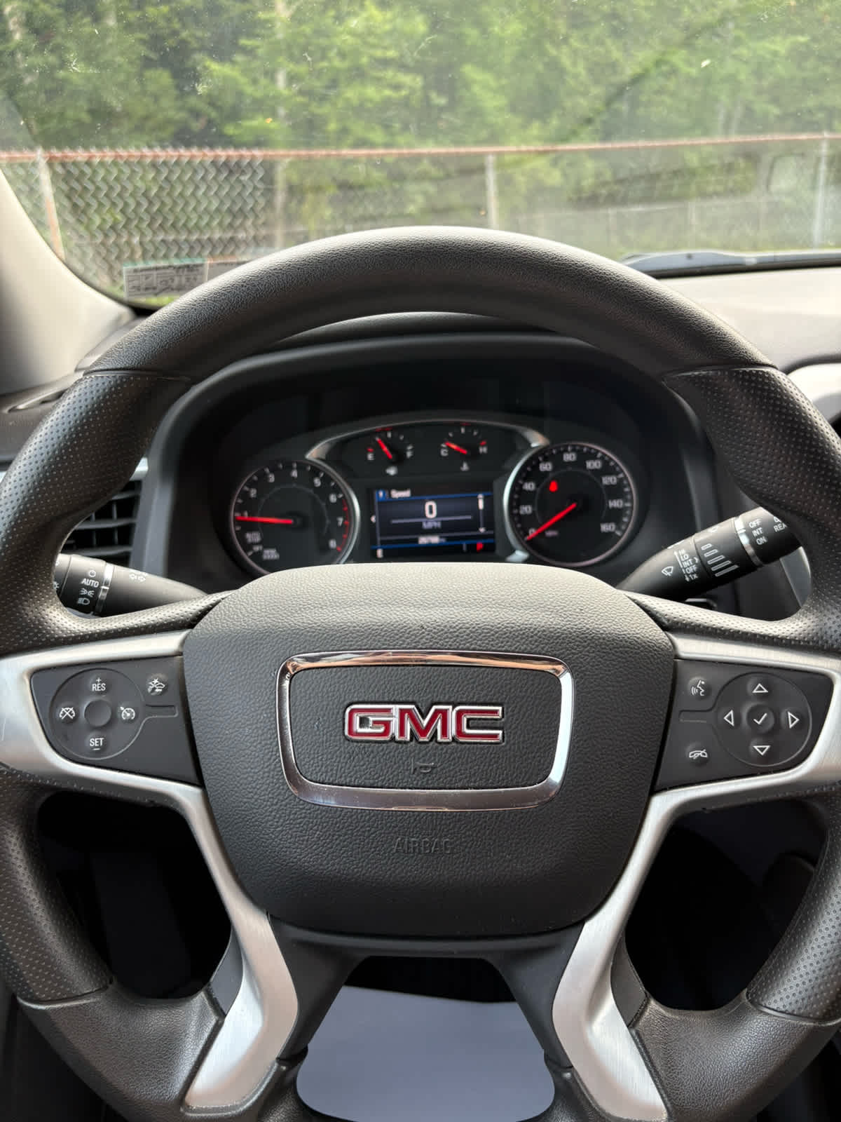 2023 GMC Acadia SLE Summit White at Bud's Auto Sales