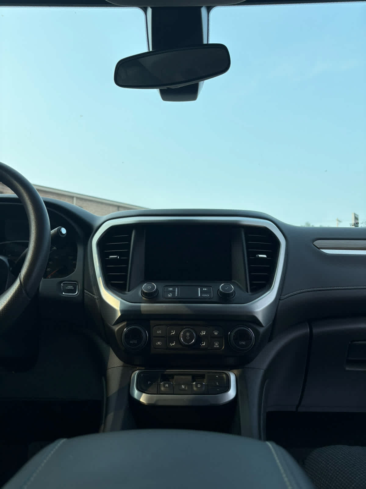 2023 GMC Acadia SLE Summit White at Bud's Auto Sales