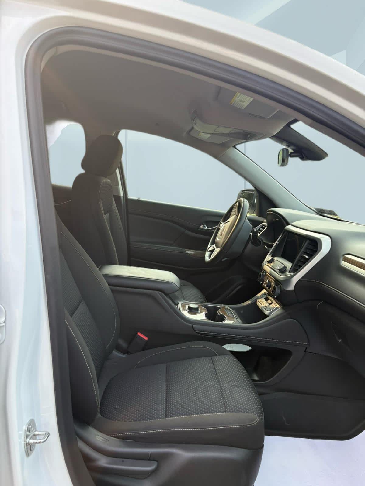2023 GMC Acadia SLE Summit White at Humes CDJR