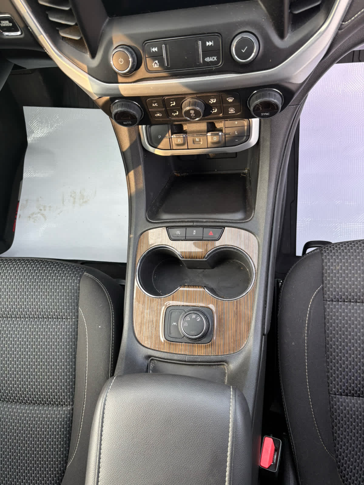 2023 GMC Acadia SLE Summit White at Humes CDJR