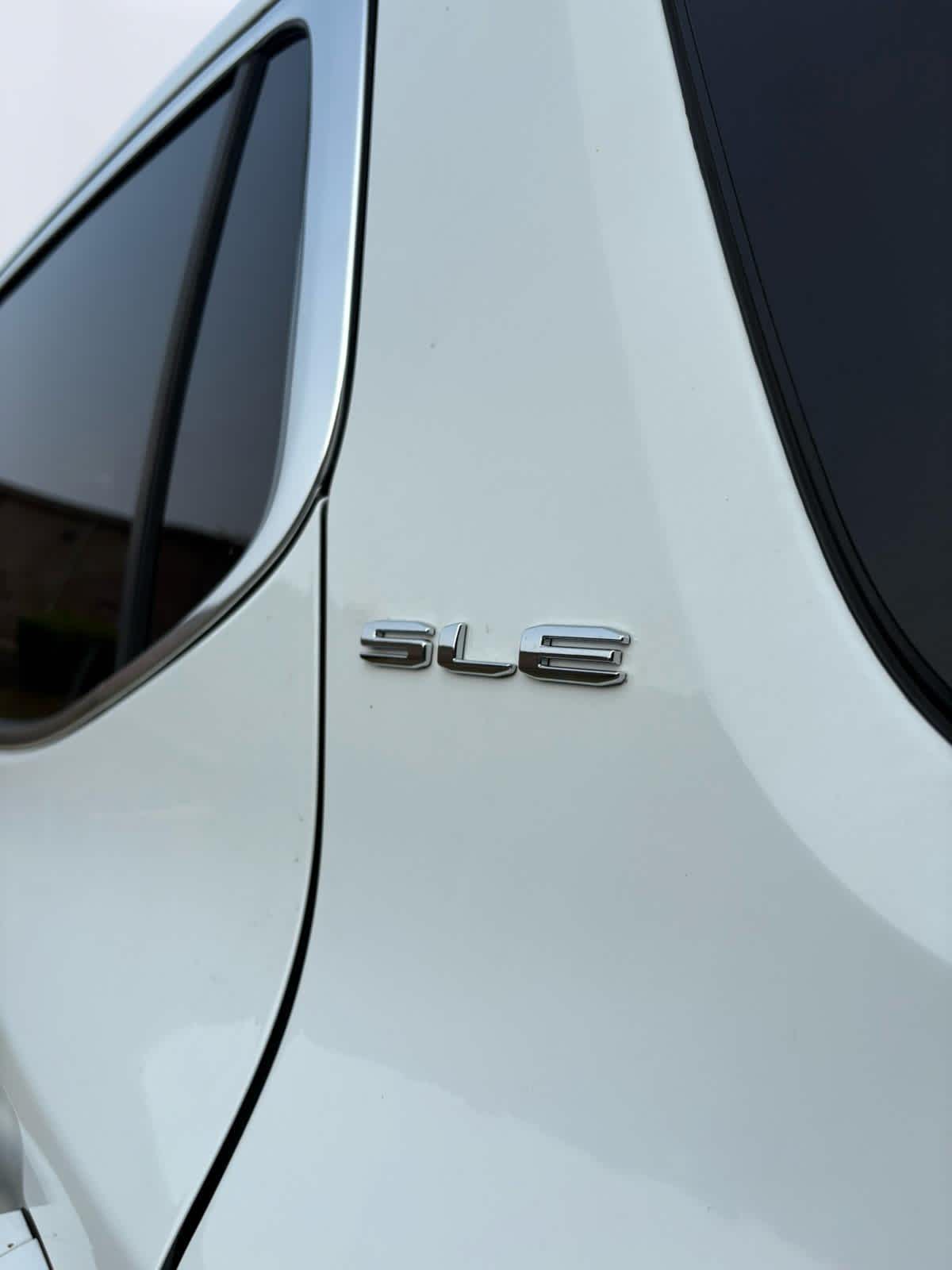 2023 GMC Acadia SLE - 4