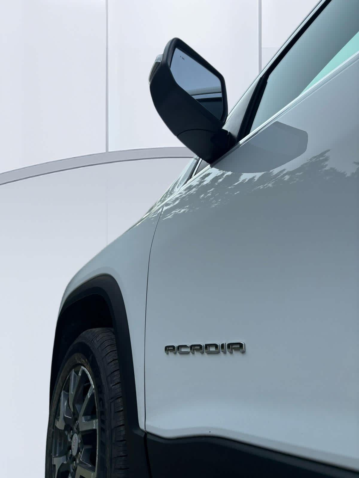 2023 GMC Acadia SLE - 5