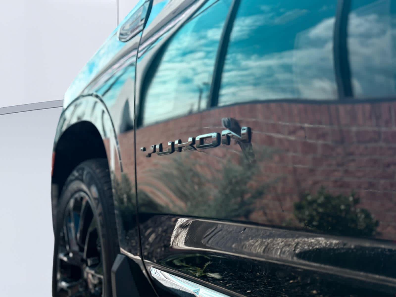 2023 GMC Yukon photo 11 of 22