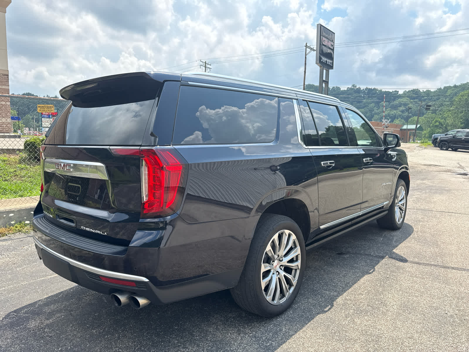 2021 GMC Yukon Denali Denali - 6