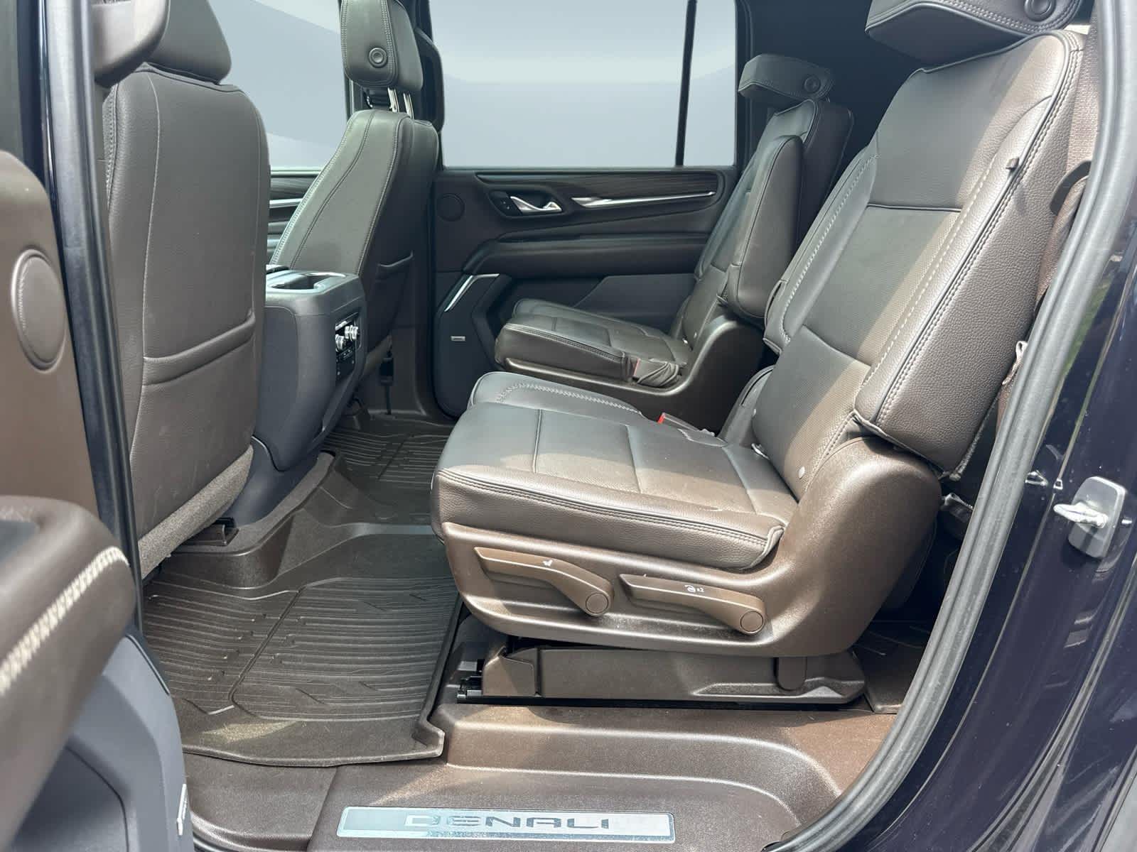 2021 GMC Yukon Denali Denali Midnight Blue Metallic at Joe Ball GMC