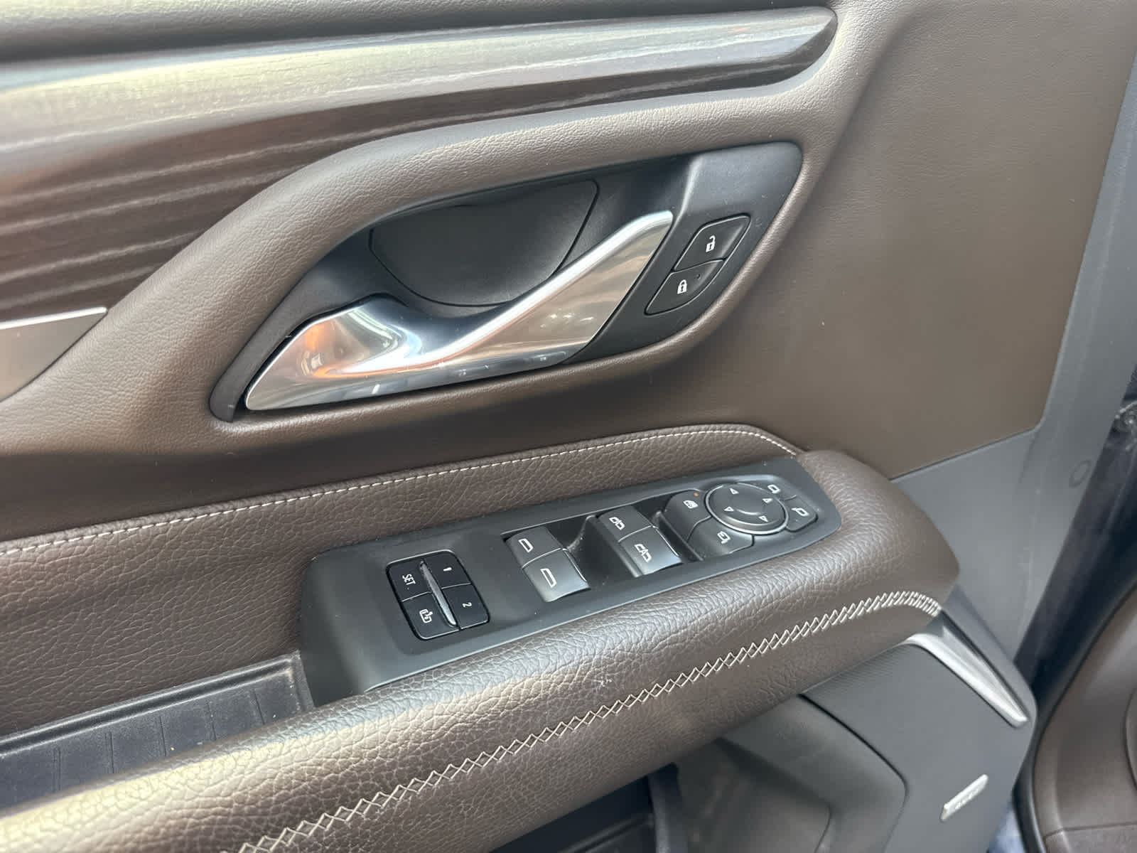 2021 GMC Yukon Denali Denali Midnight Blue Metallic at Joe Ball GMC