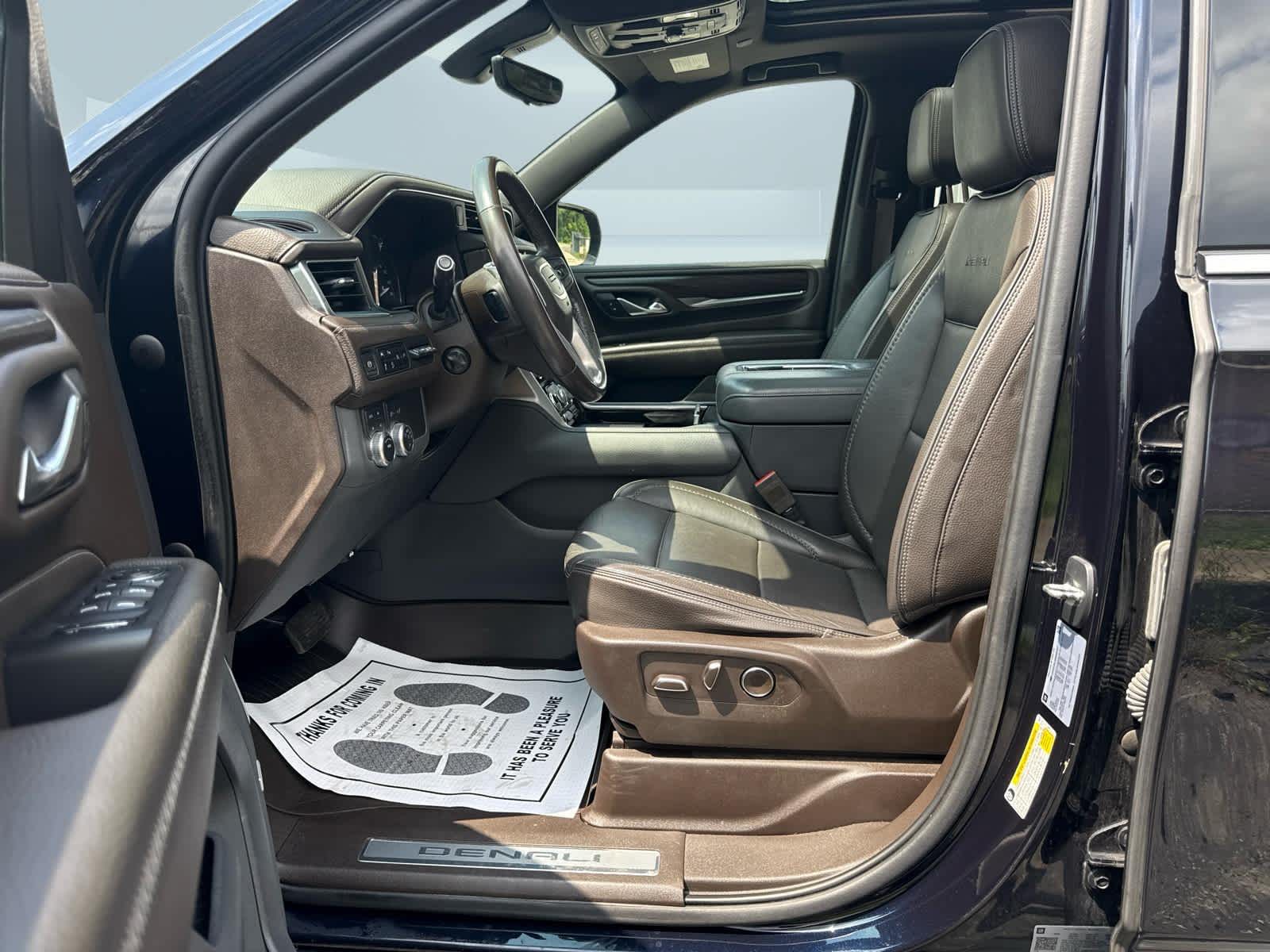 2021 GMC Yukon Denali Denali Midnight Blue Metallic at Joe Ball GMC