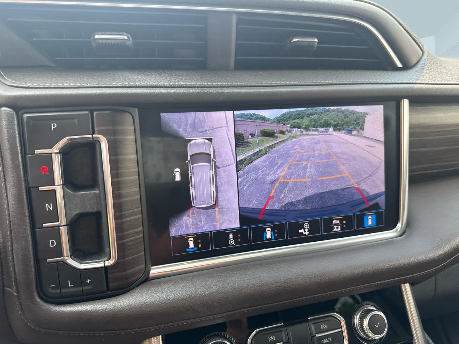 2021 GMC Yukon Denali Denali Midnight Blue Metallic at Joe Ball GMC