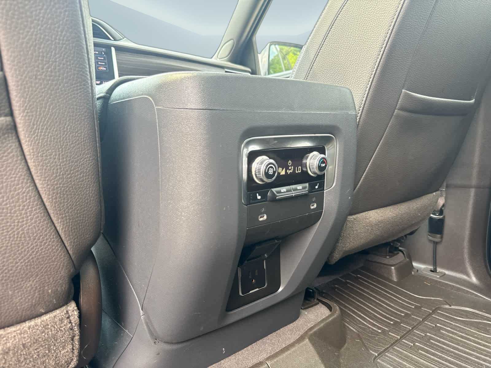 2021 GMC Yukon Denali Denali Midnight Blue Metallic at Joe Ball GMC
