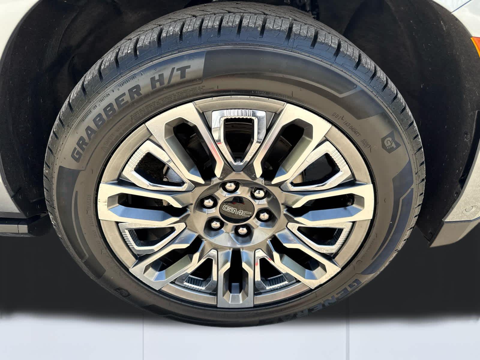 2023 GMC Yukon Denali Ultimate Denali Ultimate - 8