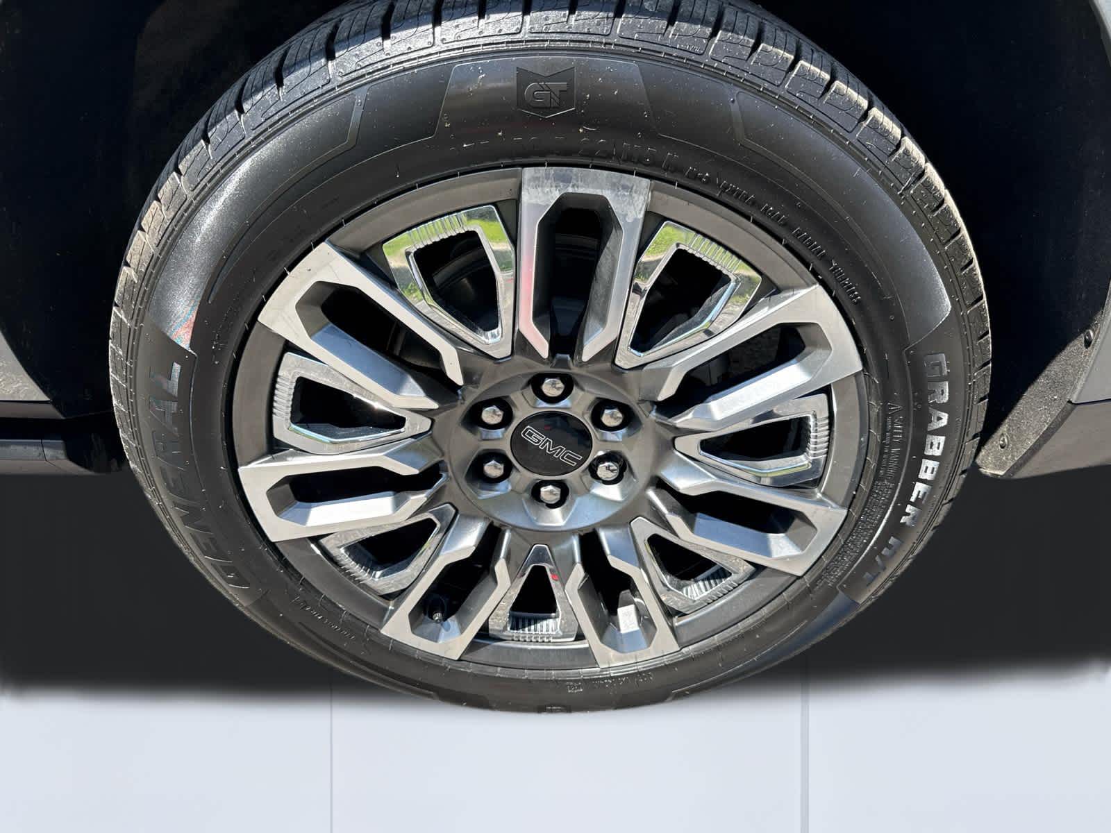 2023 GMC Yukon Denali Ultimate Denali Ultimate - 3
