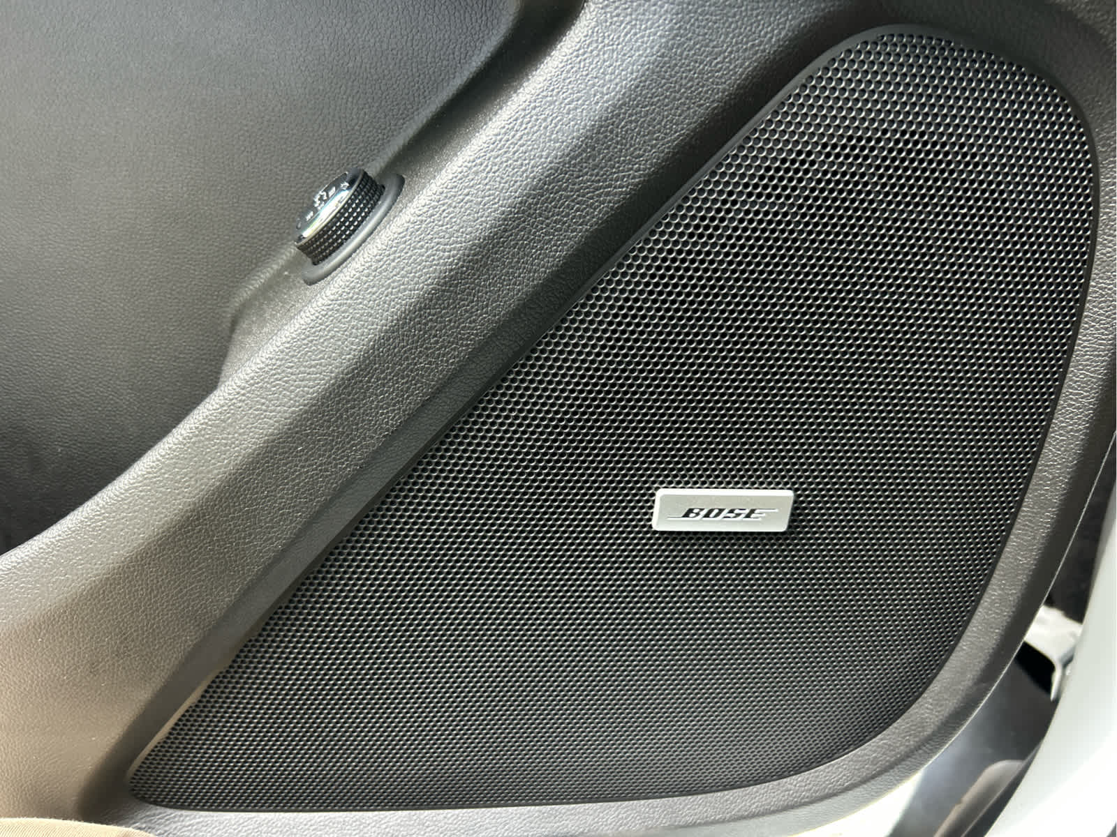 2023 Chevrolet Traverse LT Leather Summit White at Chevrolet & GMC Titusville