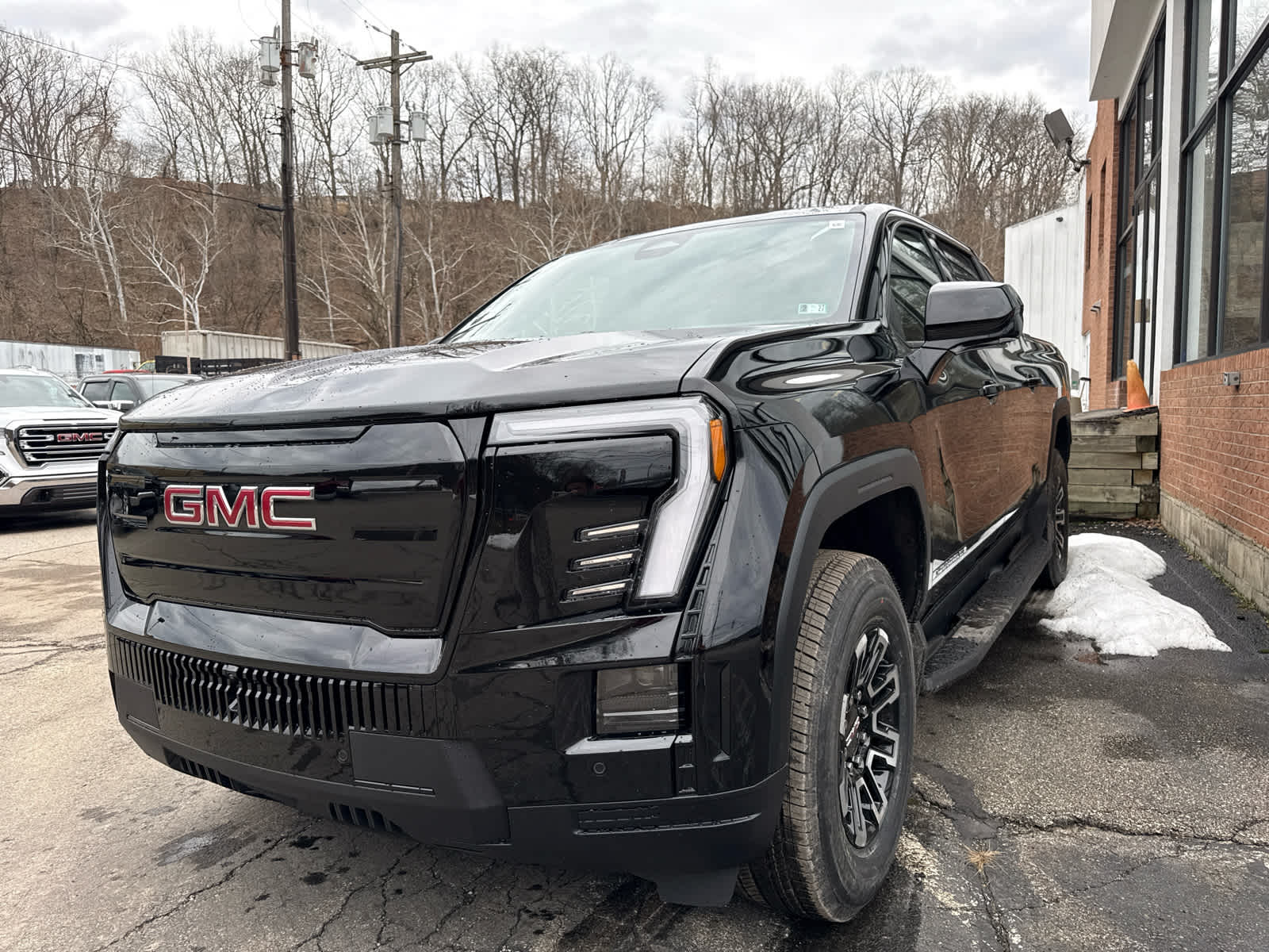 2026 GMC Sierra EV Standard Range Elevation - 4