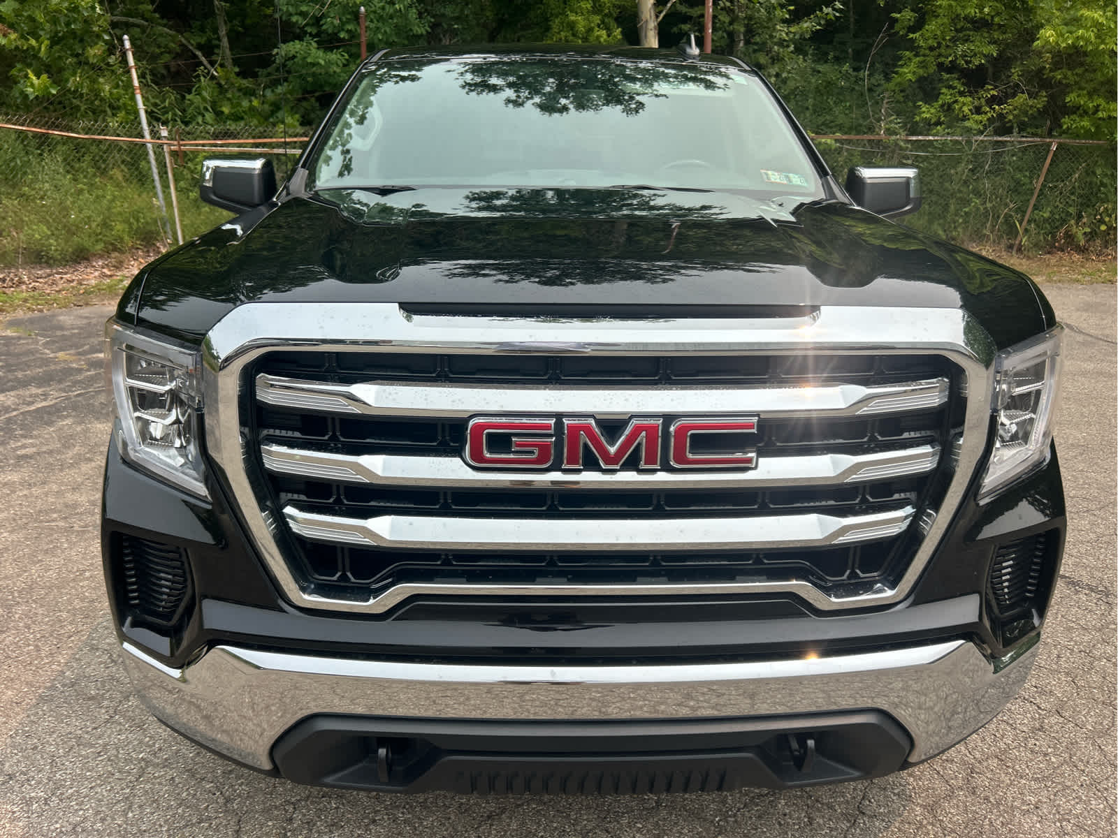 2019 GMC Sierra 1500 SLE Onyx Black at Joe Ball GMC