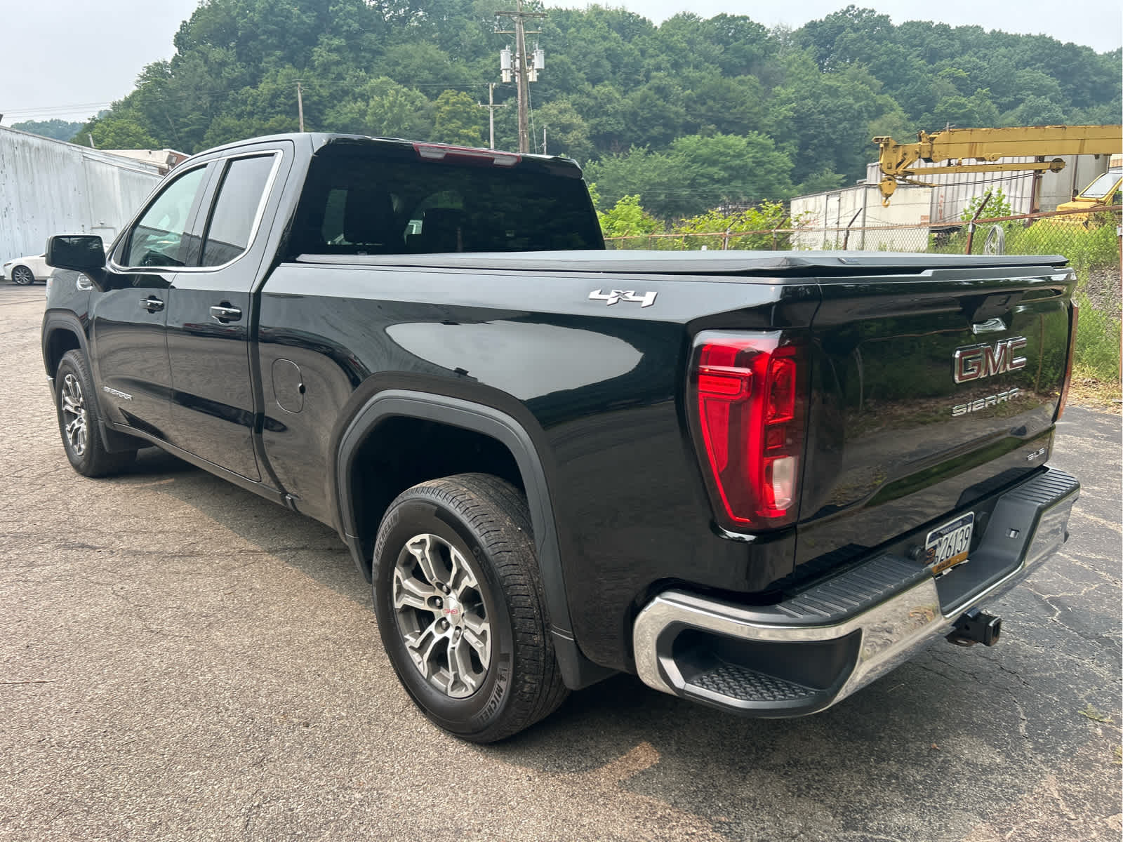 2019 GMC Sierra 1500 SLE Onyx Black at Joe Ball GMC