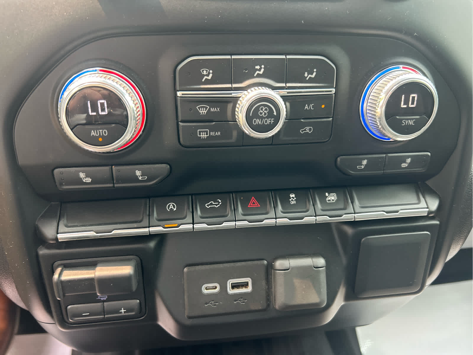 2019 GMC Sierra 1500 SLE Onyx Black at Joe Ball GMC
