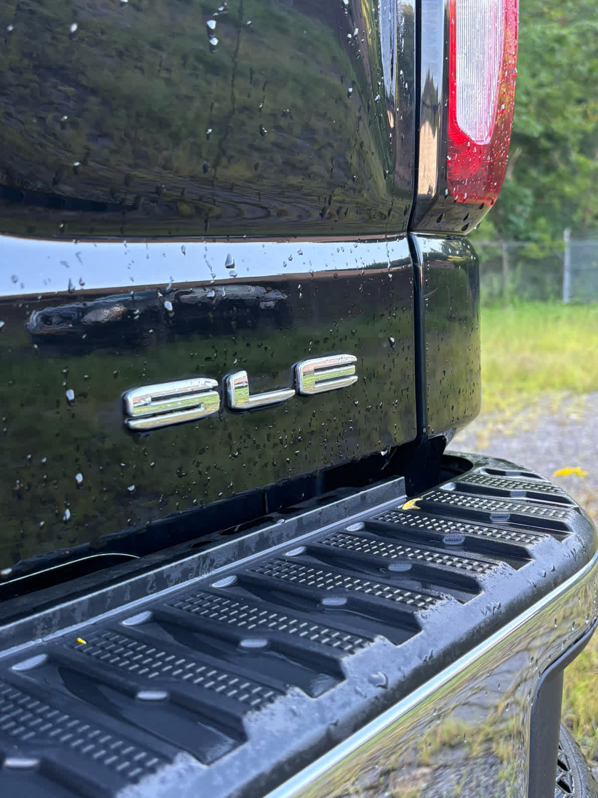 2023 GMC Sierra 1500 SLE Onyx Black at Joe Ball GMC