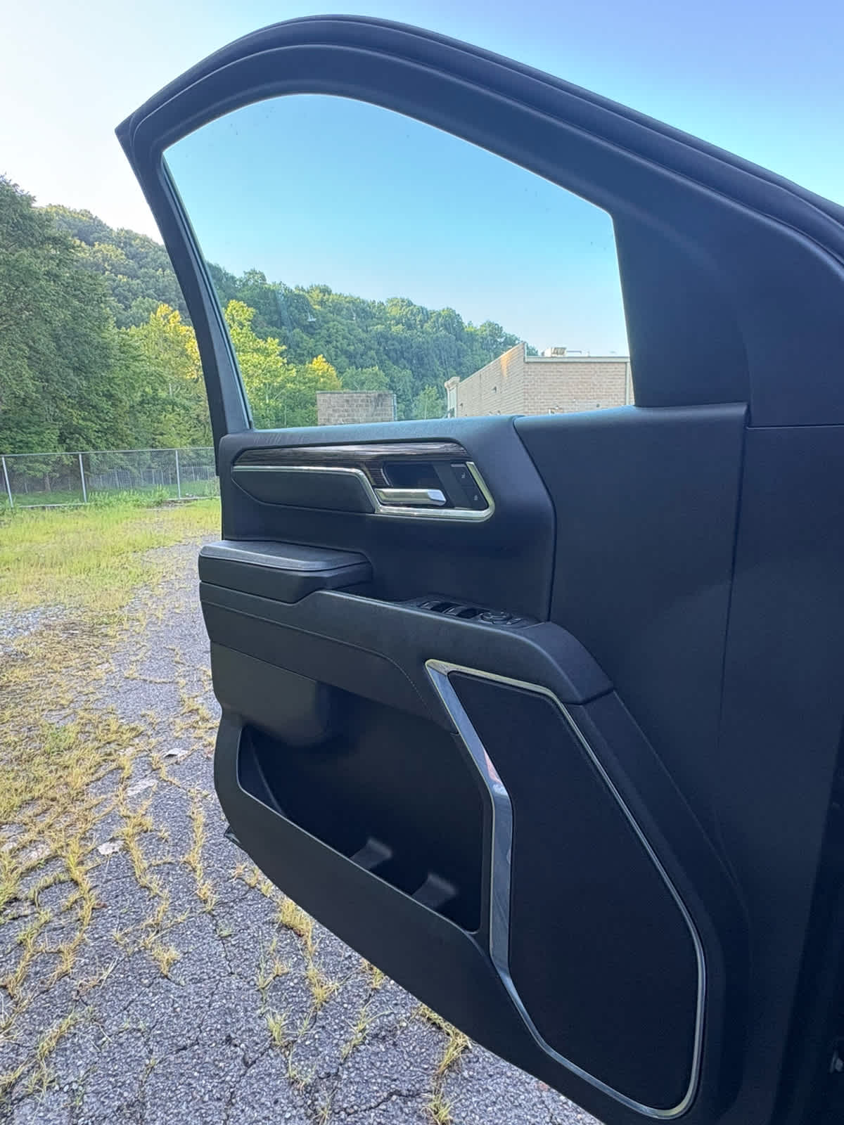 2023 GMC Sierra 1500 SLE Onyx Black at Joe Ball GMC