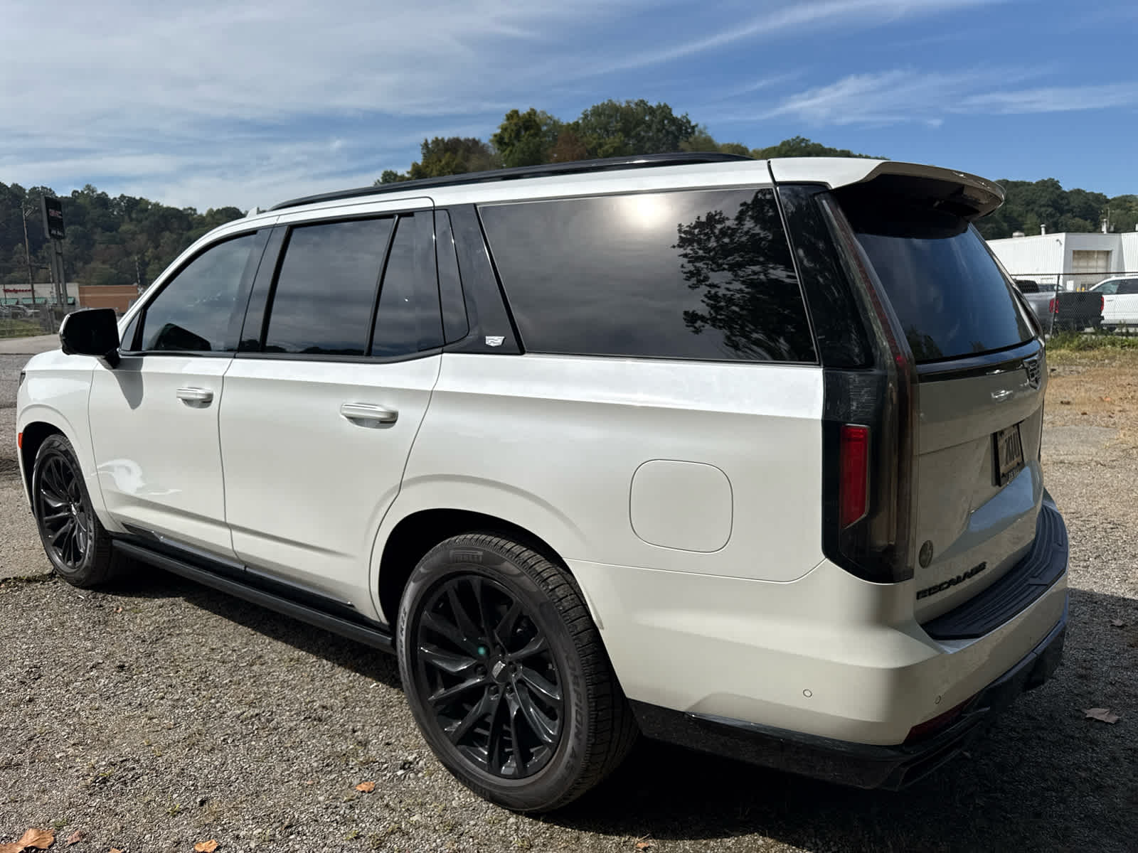 2023 Cadillac Escalade 4WD Sport Platinum - 3