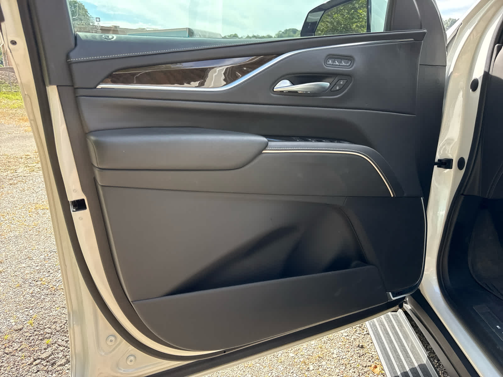 2023 Cadillac Escalade 4WD Sport Platinum - 8