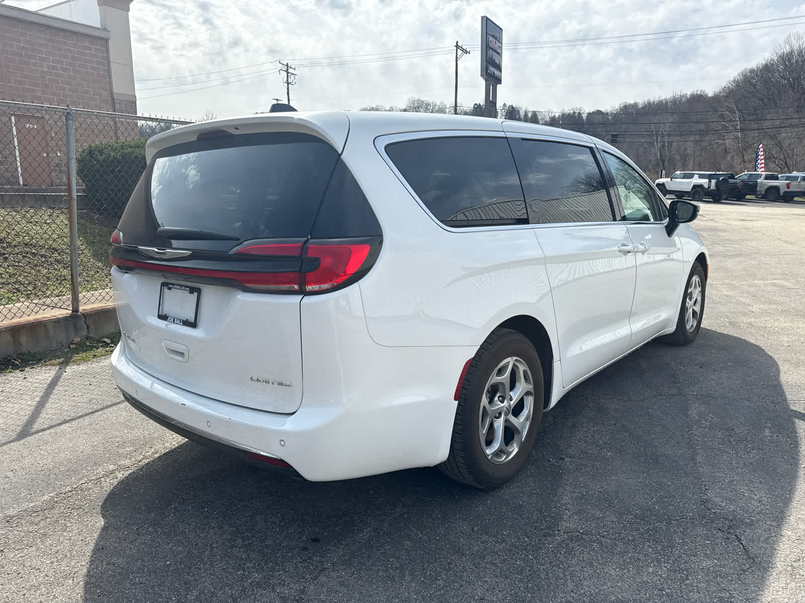 2024 Chrysler Pacifica Limited - 6