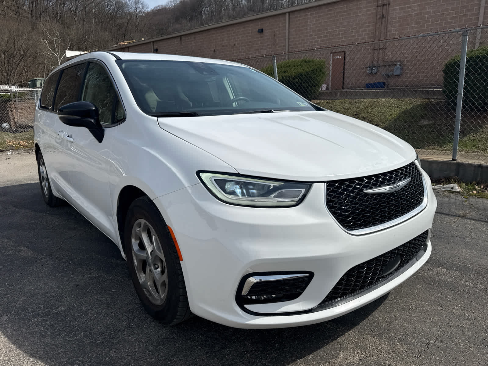 2024 Chrysler Pacifica Limited - 9