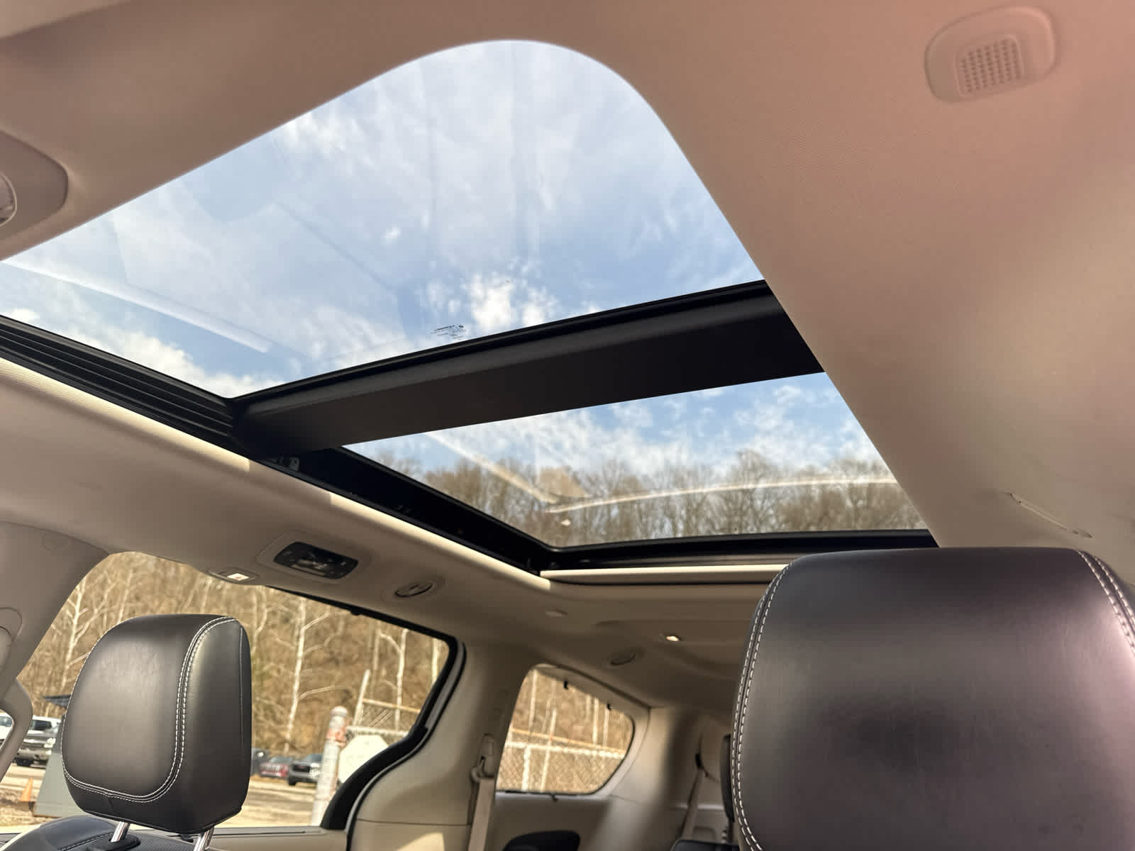 2024 Chrysler Pacifica Limited Bright White Clearcoat at Humes CDJR