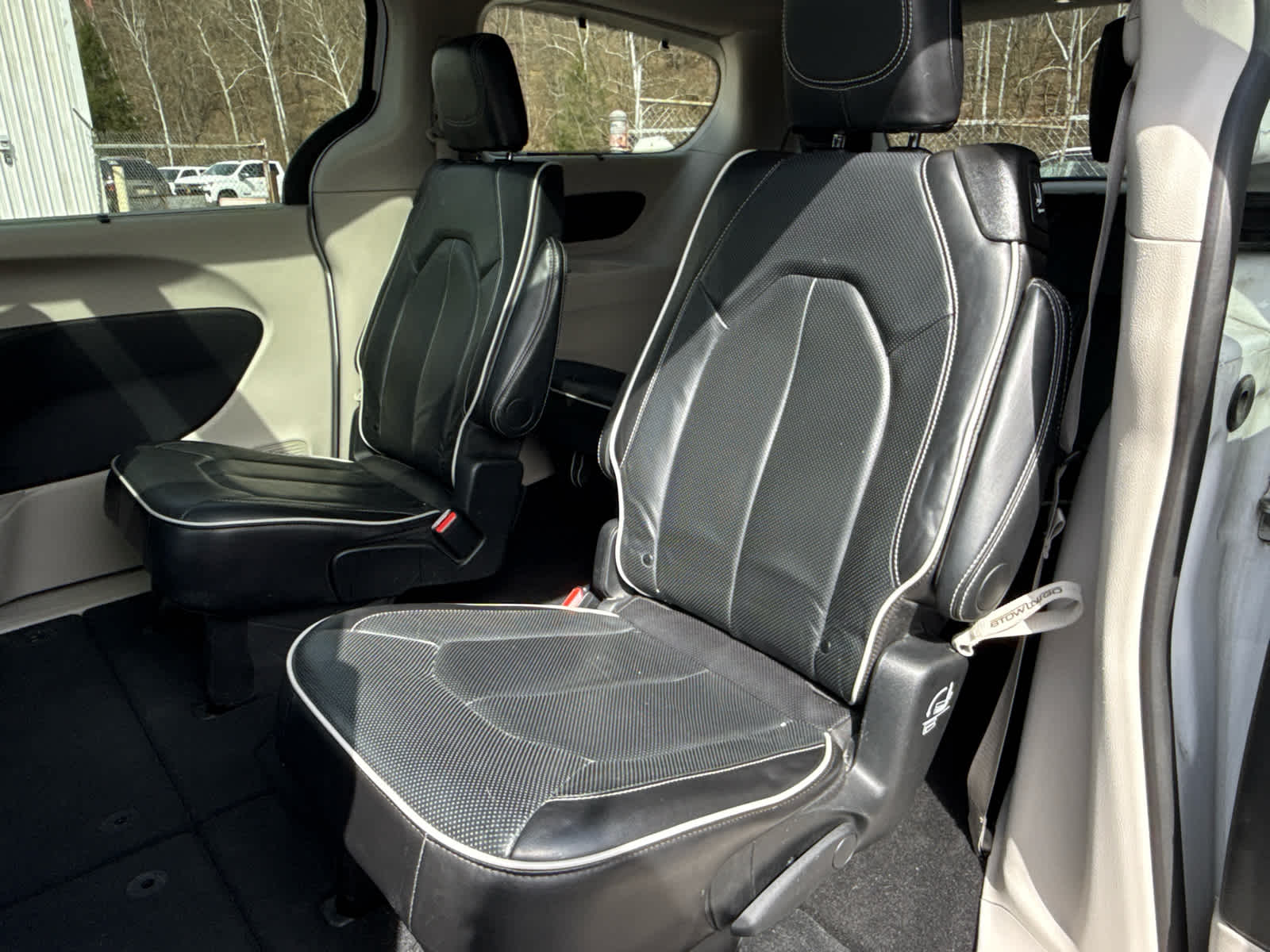 2024 Chrysler Pacifica Limited Bright White Clearcoat at Humes CDJR