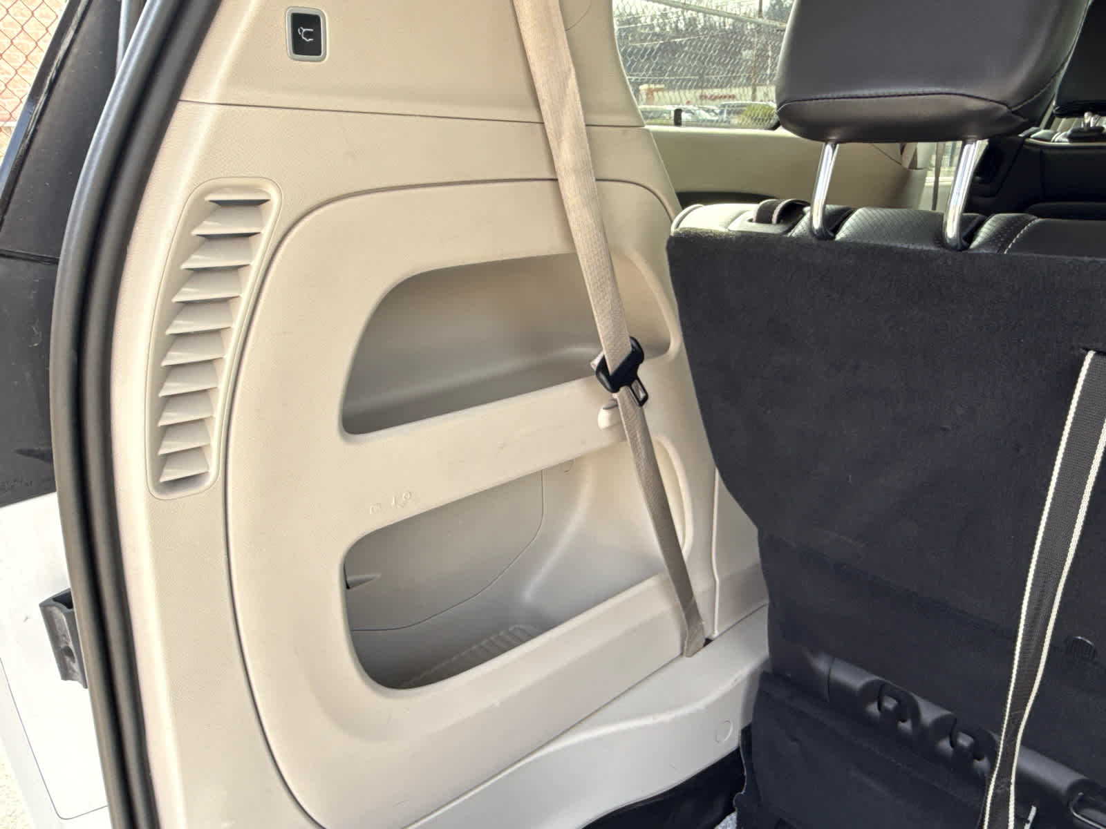 2024 Chrysler Pacifica Limited Bright White Clearcoat at Humes CDJR