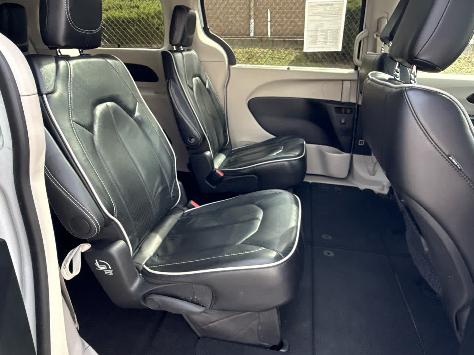 2024 Chrysler Pacifica Limited Bright White Clearcoat at Humes CDJR