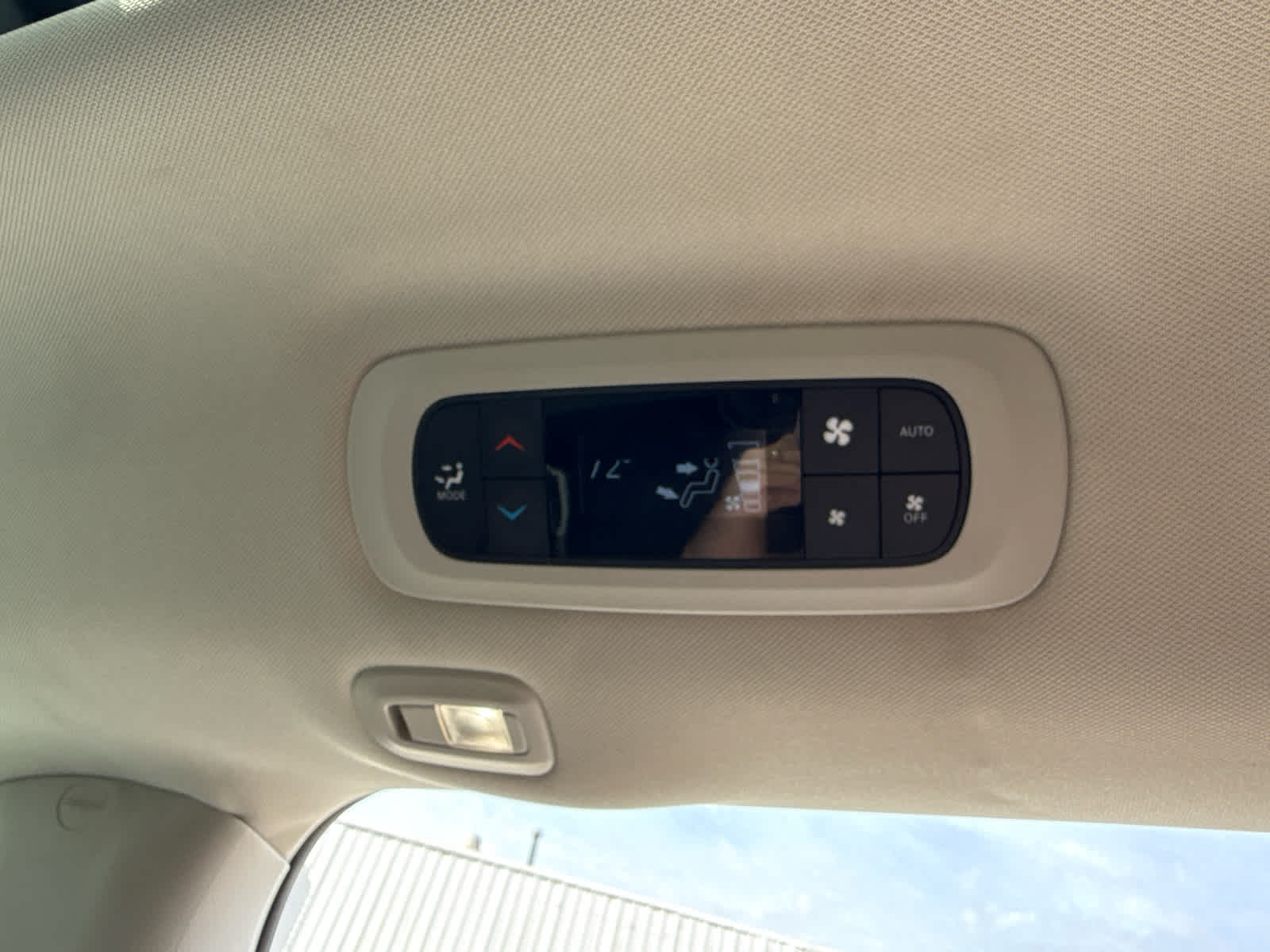 2024 Chrysler Pacifica Limited Bright White Clearcoat at Humes CDJR