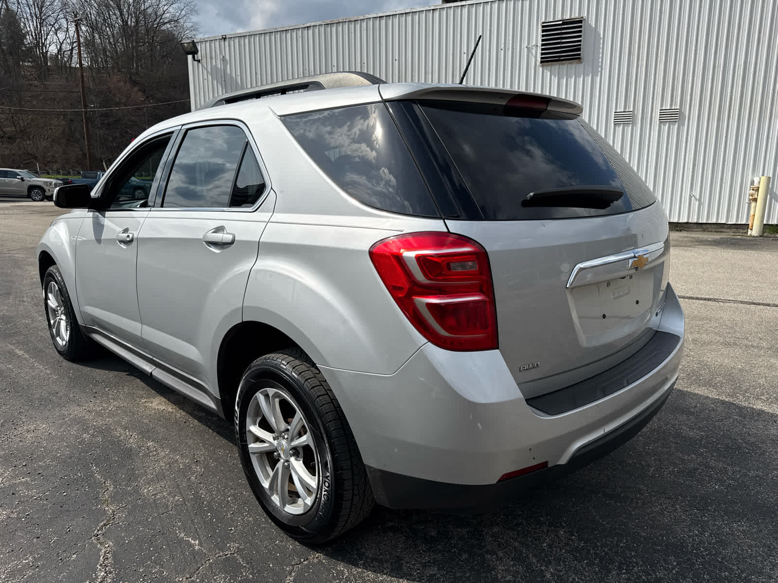 2016 Chevrolet Equinox LT - 4