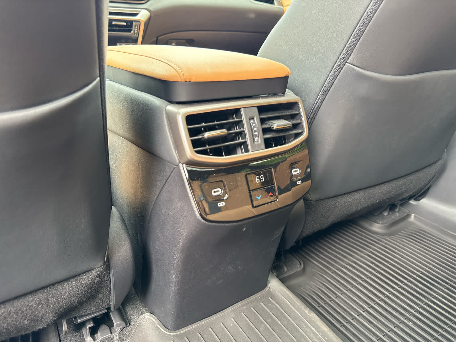 2025 Lexus RX 350h Premium Plus  Nori Green Pearl at Altoona Honda