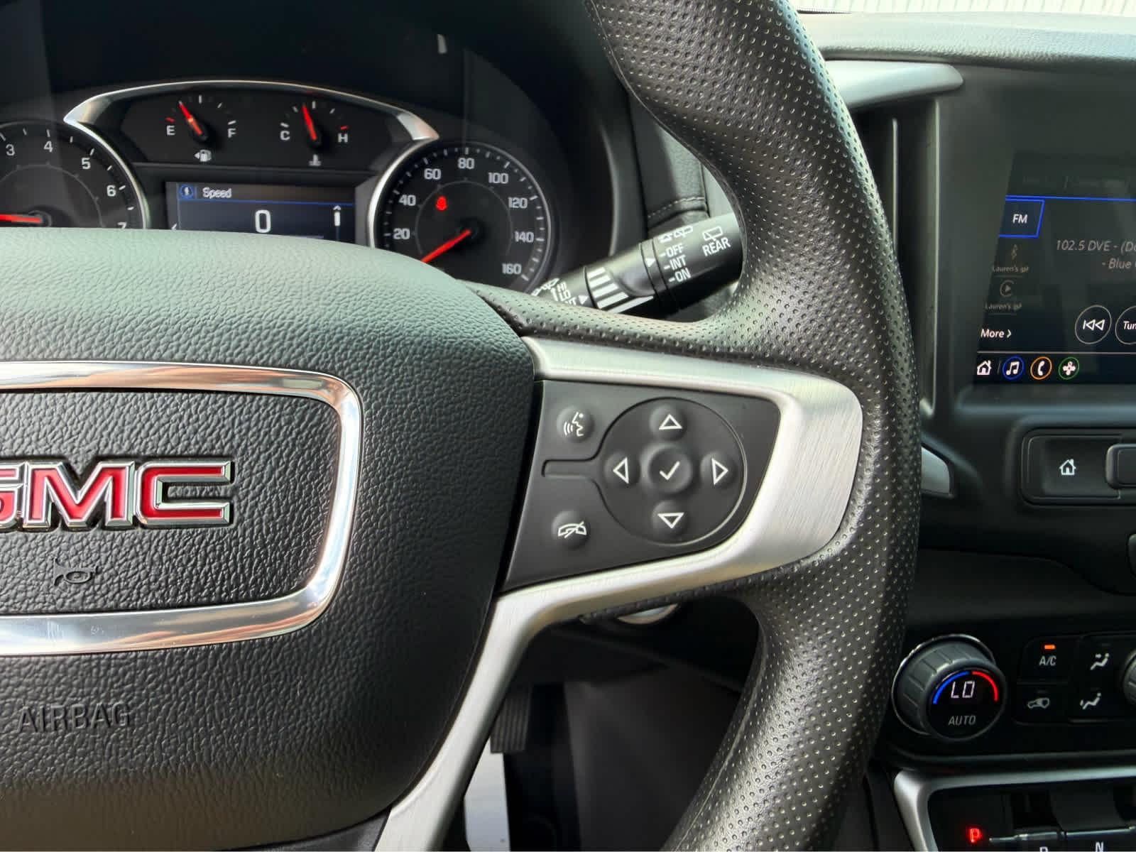 2024 GMC Terrain photo 16 of 20