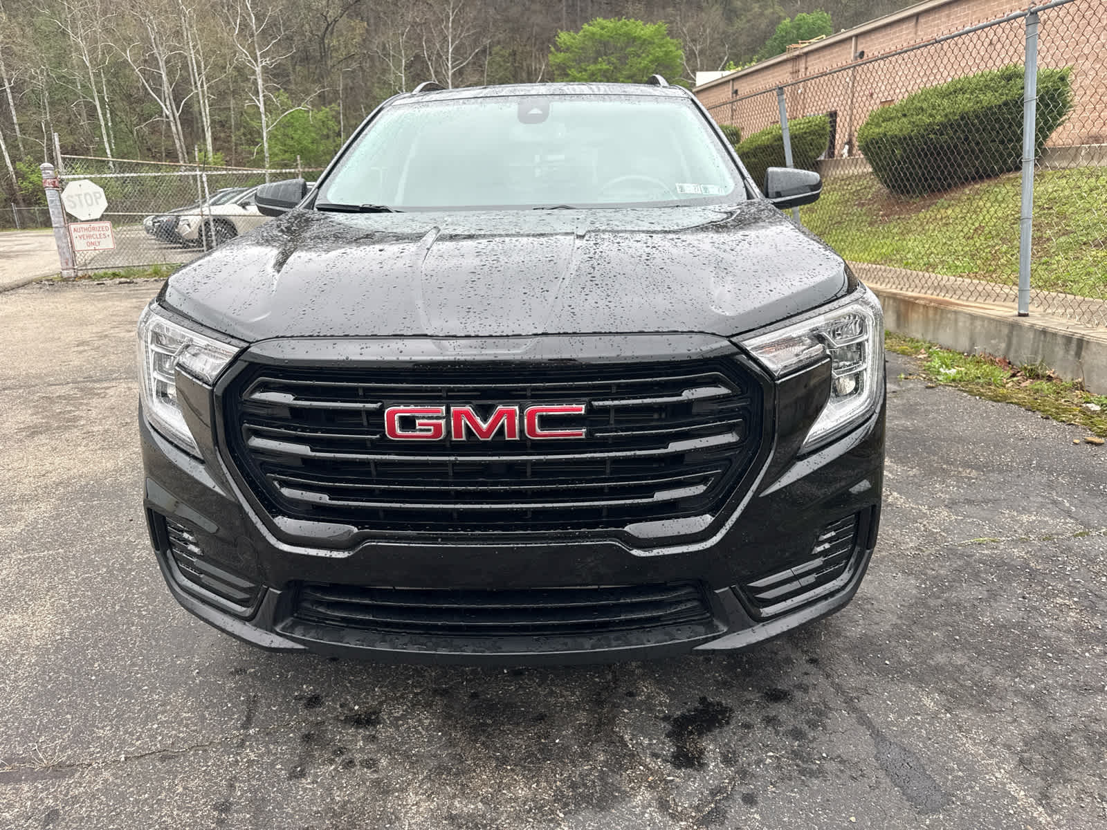 2023 GMC Terrain SLE - 11