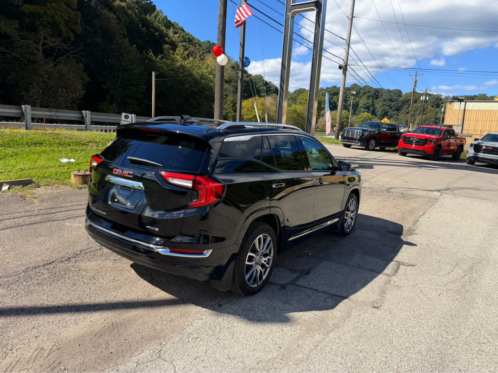 2024 GMC Terrain photo 6 of 22