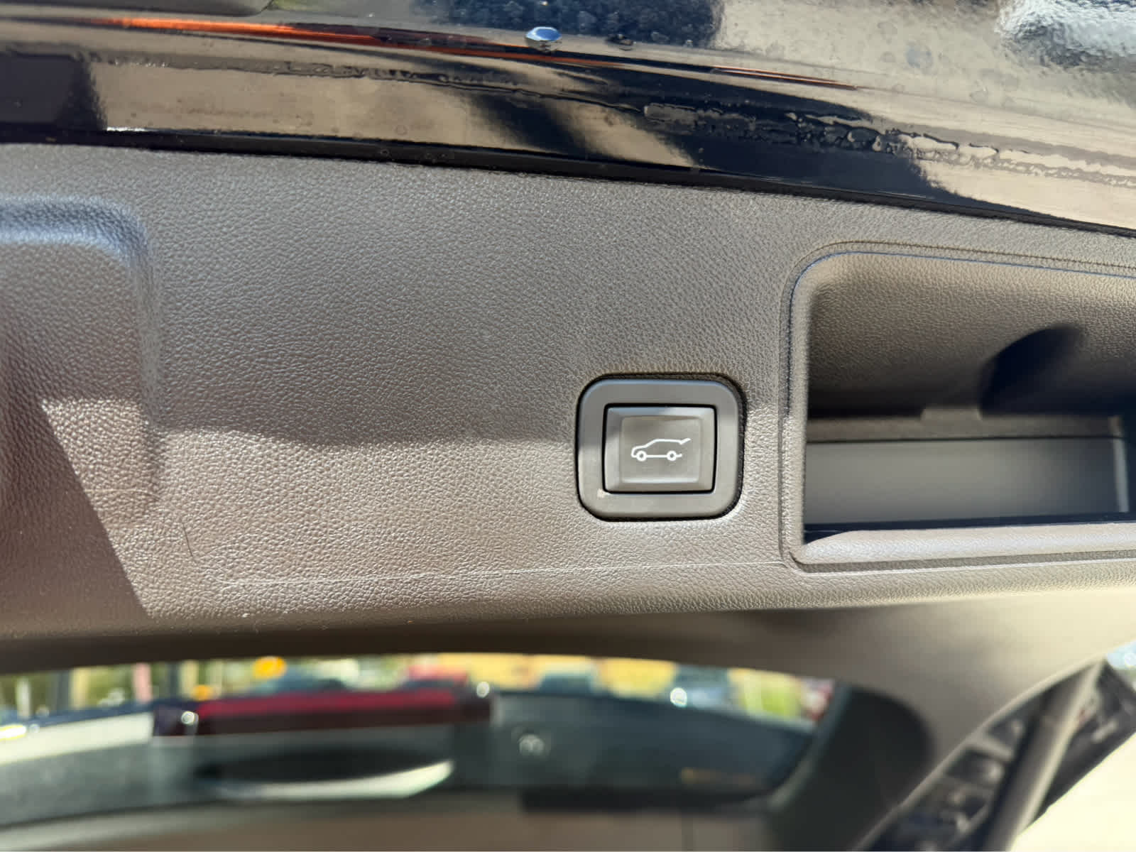 2024 GMC Terrain photo 20 of 22