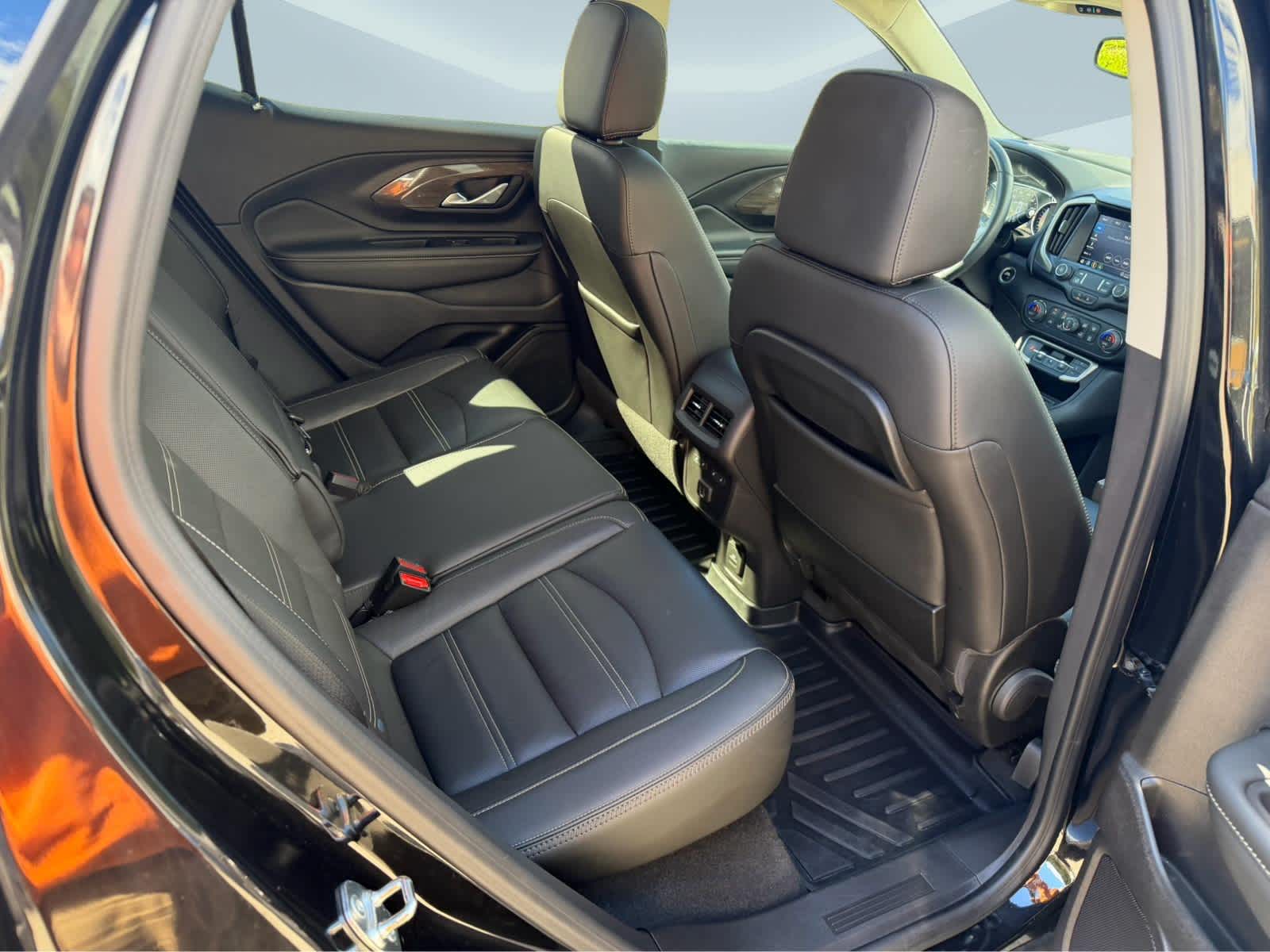 2024 GMC Terrain photo 21 of 22