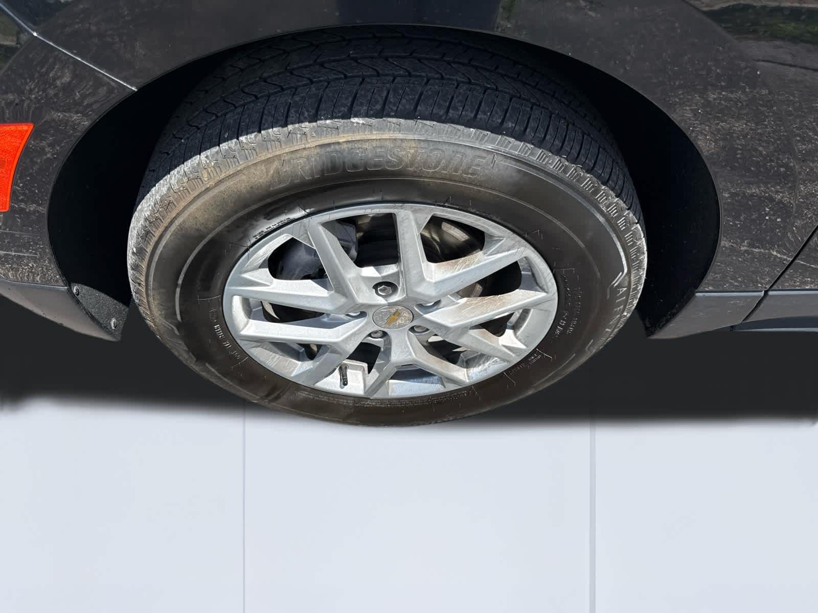 2023 Chevrolet Equinox LT - 1