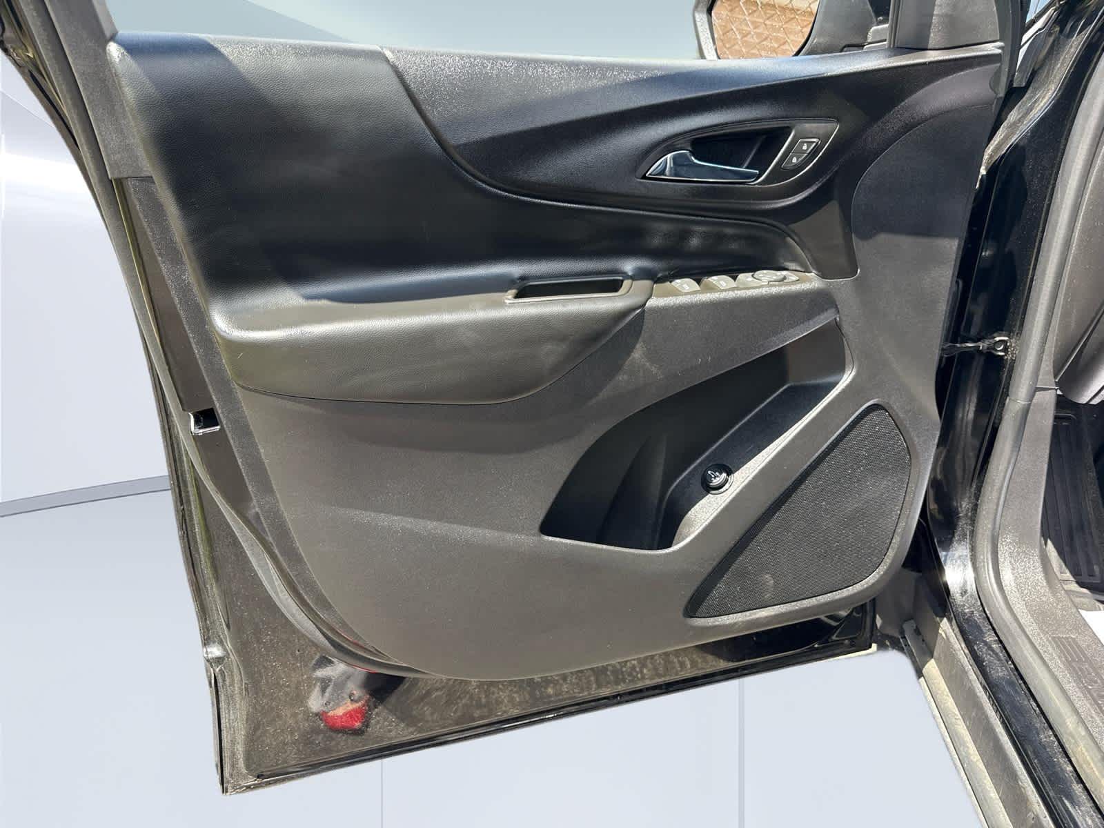 2023 Chevrolet Equinox LT - 11
