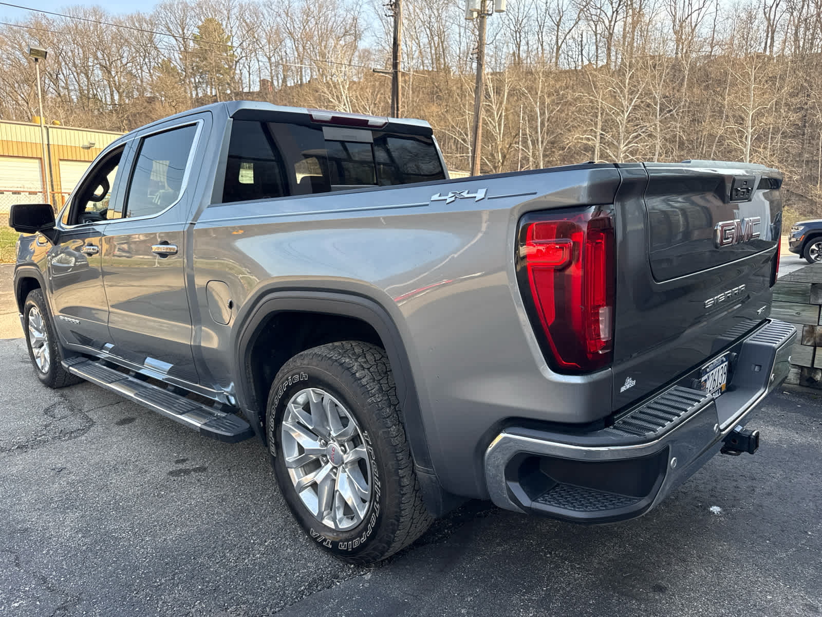 2021 GMC Sierra 1500 SLT - 4