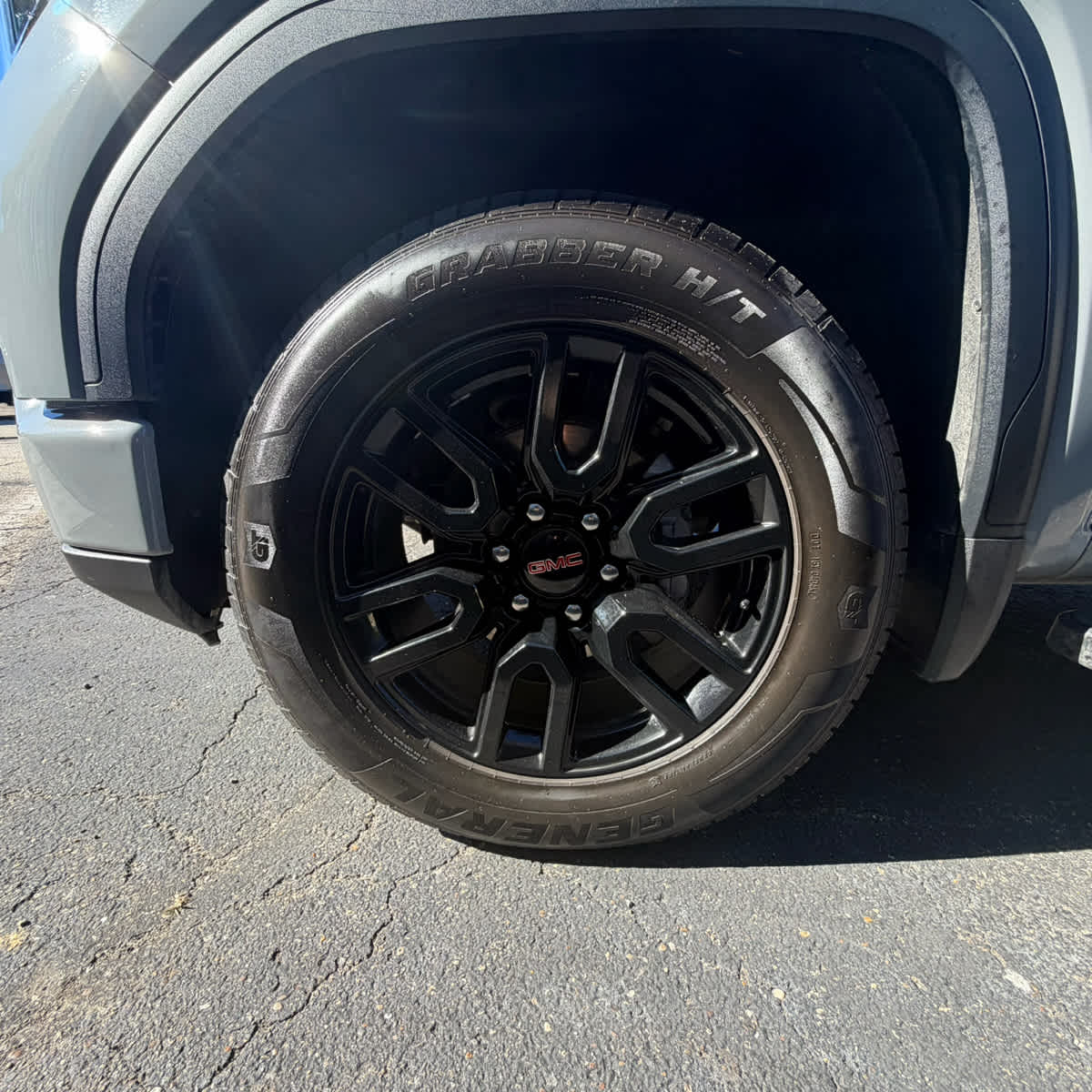2024 GMC Sierra 1500 photo 9 of 23