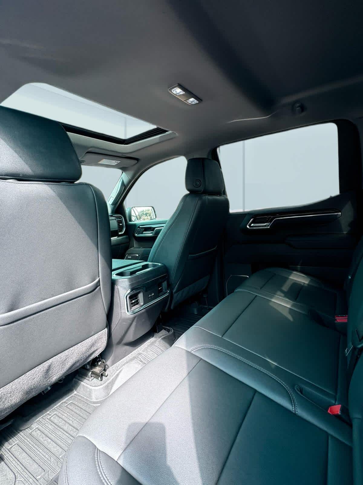 2025 GMC Sierra 1500 photo 11 of 15