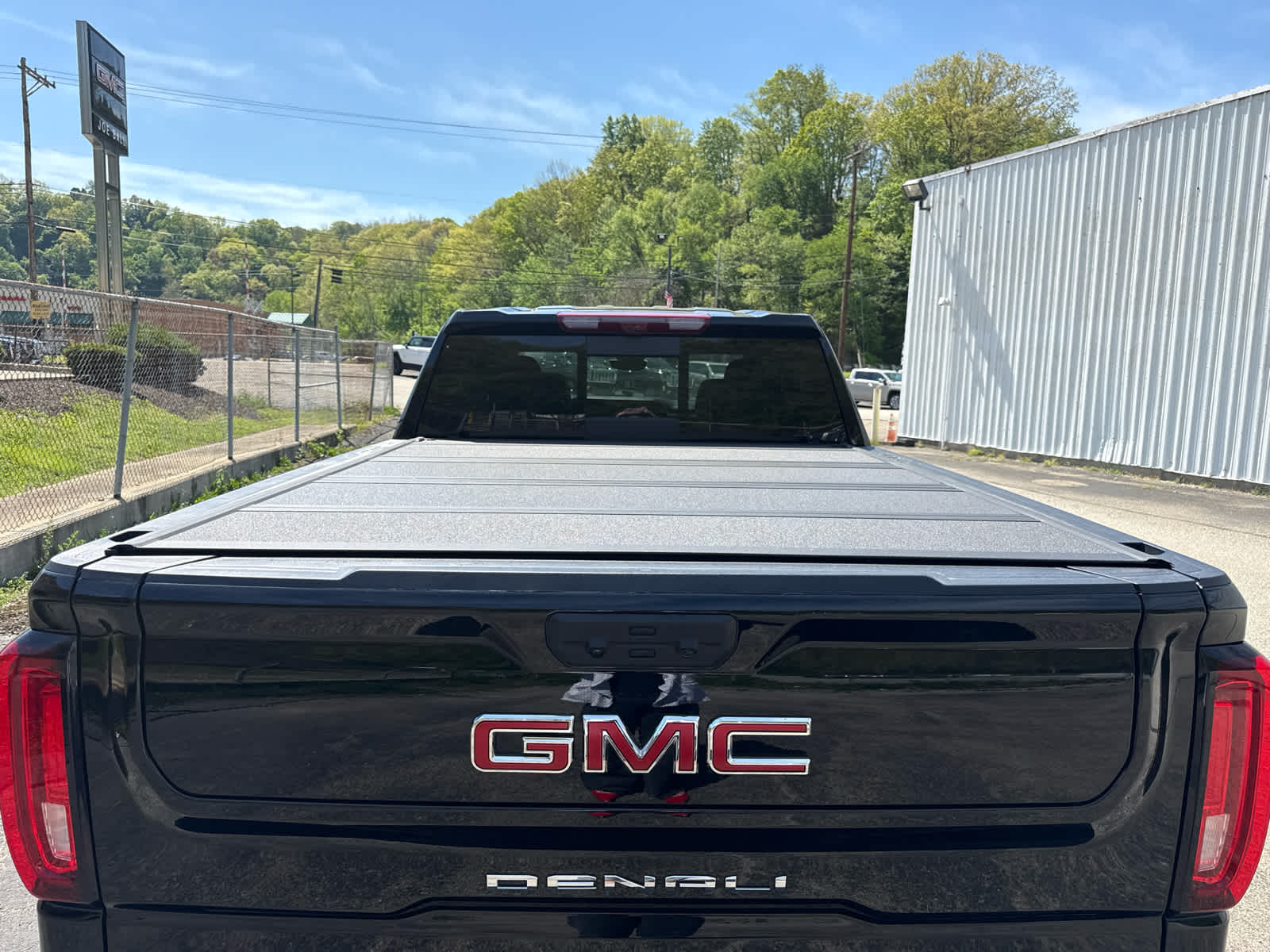 2024 GMC Sierra 1500 Denali - 9