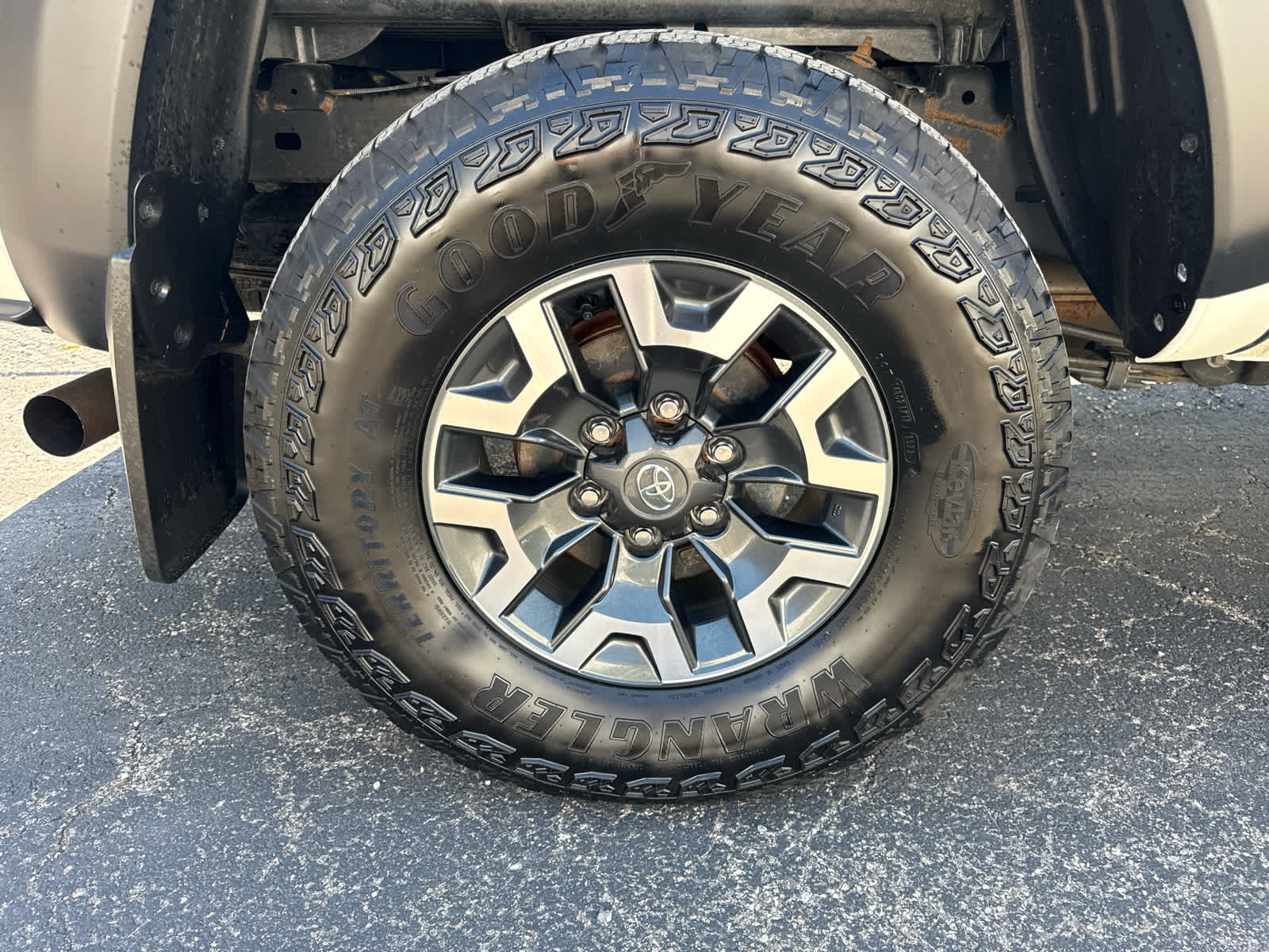 2023 Toyota Tacoma TRD Off Road - 8