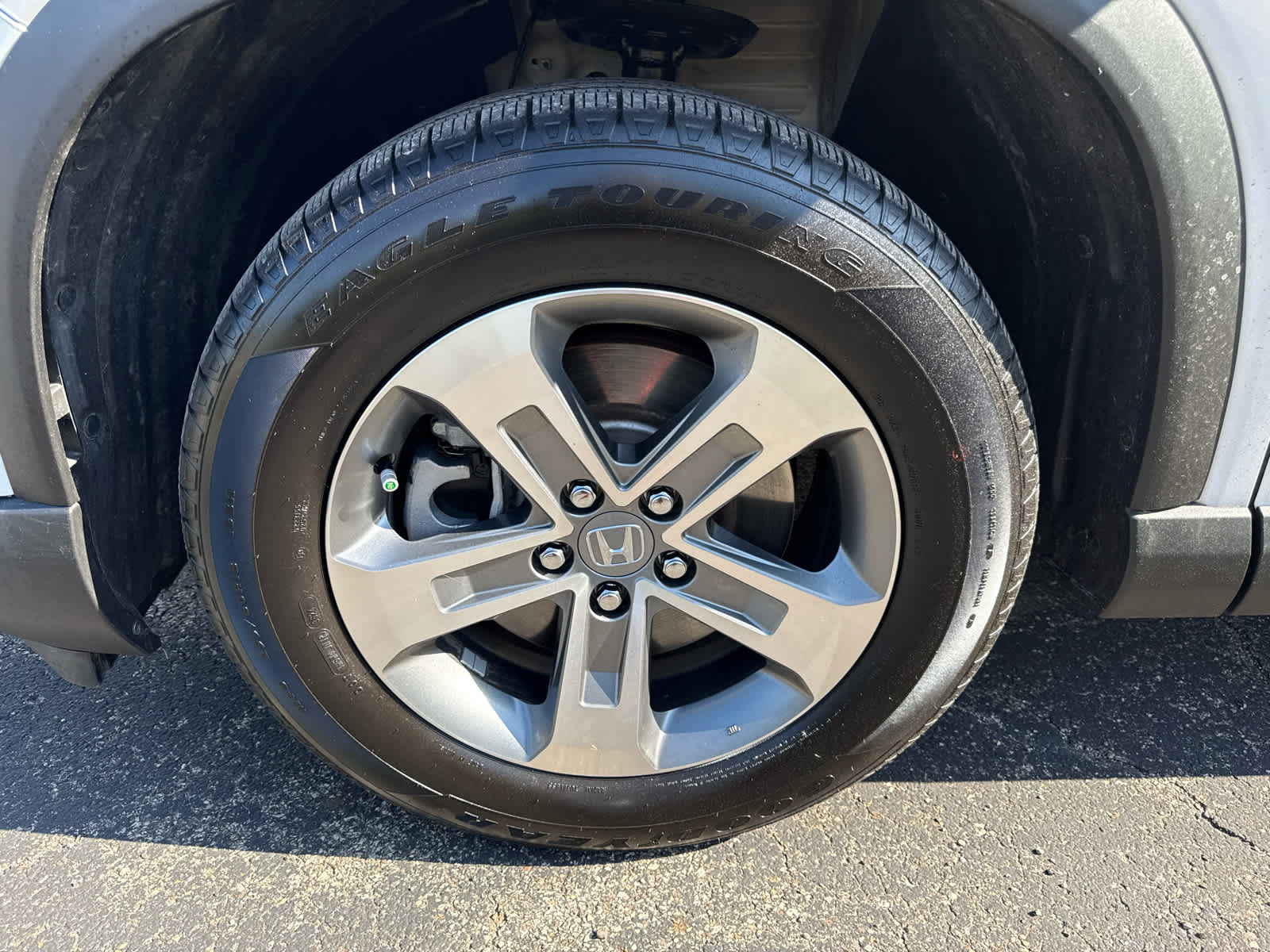 2023 Honda Pilot EX-L 8 Passenger Platinum White Pearl at Altoona Honda