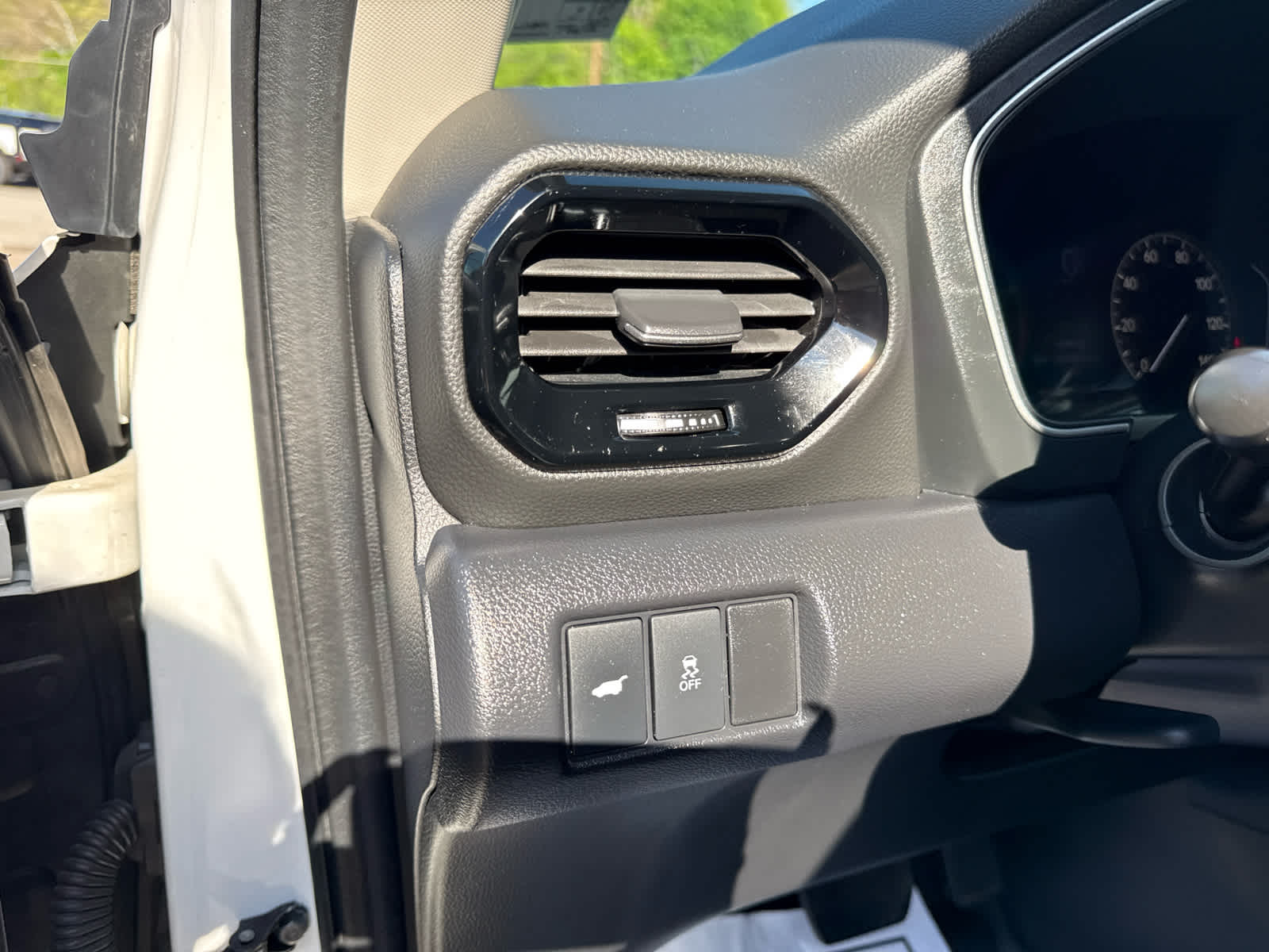 2023 Honda Pilot EX-L 8 Passenger Platinum White Pearl at Altoona Honda