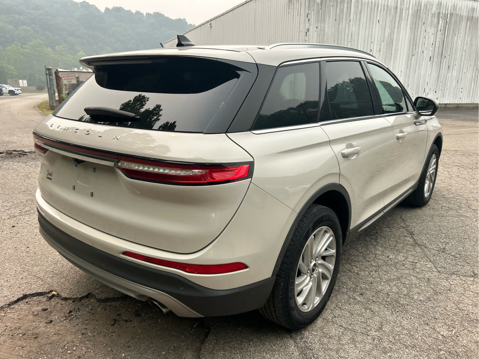 2021 Lincoln Corsair Standard - 3