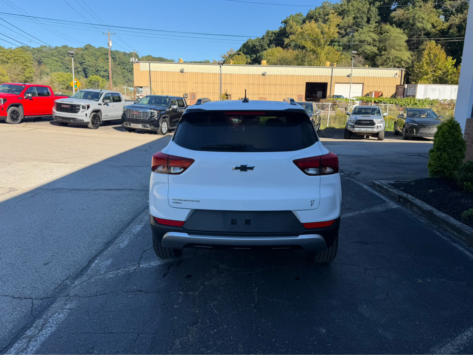 2023 Chevrolet Trailblazer photo 4 of 14